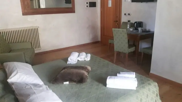 Comfort Tek Büyük Yataklı Oda