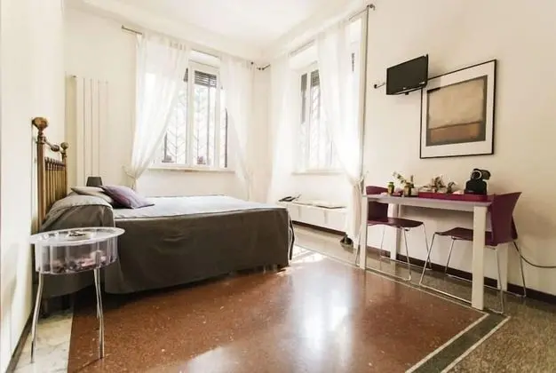 Standard Tek Büyük Yataklı Oda