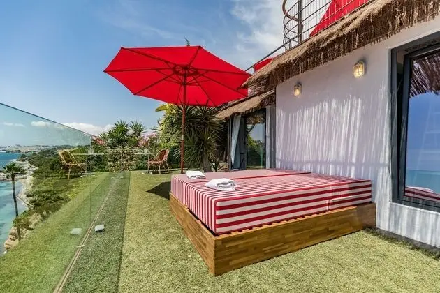 Junior Süit, Teras, Deniz Manzaralı