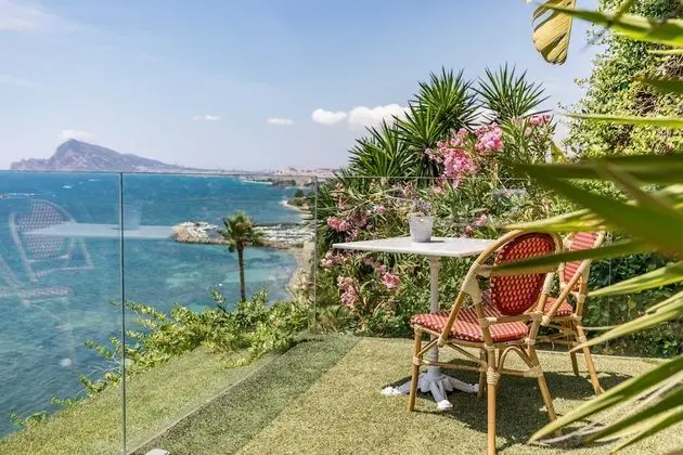 Junior Süit, Teras, Deniz Manzaralı