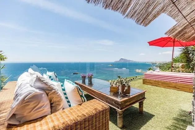 Junior Süit, Teras, Deniz Manzaralı