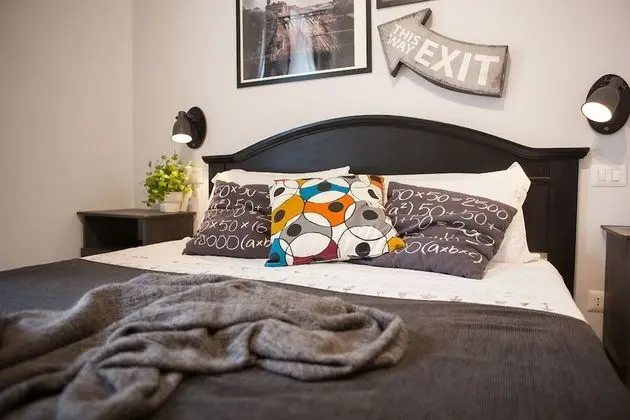 Tek Büyük Yataklı Oda