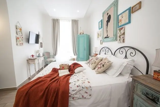 Tek Büyük Yataklı Oda