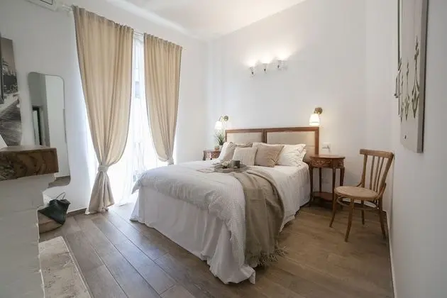 Tek Büyük Yataklı Oda