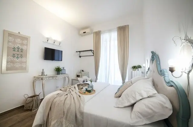 Tek Büyük Yataklı Oda