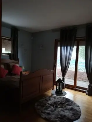 Tek Büyük Yataklı Oda, Balkon