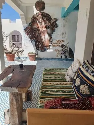 Tek Büyük Yataklı Oda, Deniz Manzaralı (Earth)