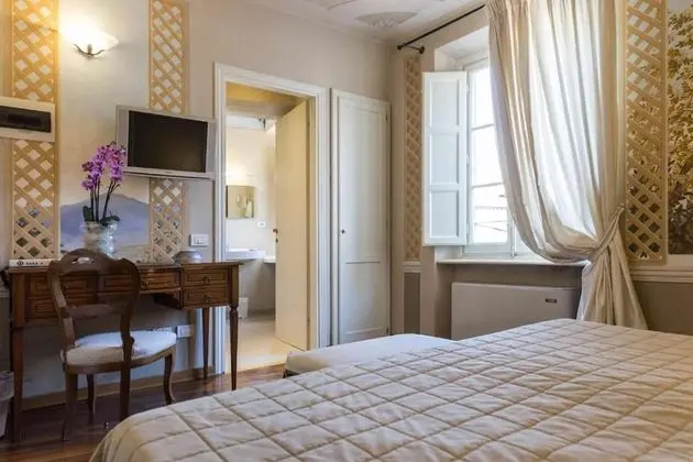 Standard Tek Büyük Yataklı Oda