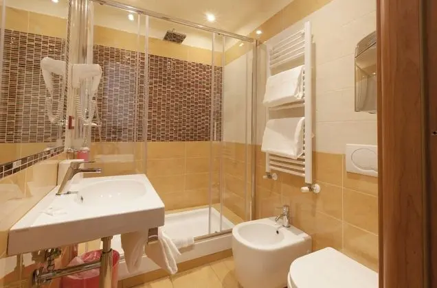 Superior Oda, Balkon, Şehir Manzaralı