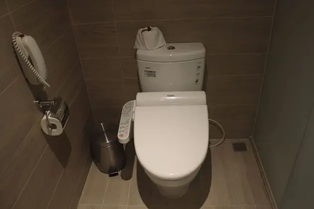 Deluxe Süit, Penceresiz