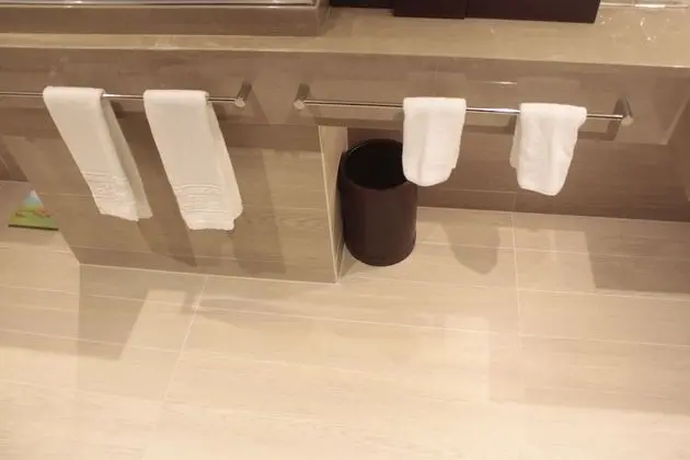 Deluxe Süit, Penceresiz