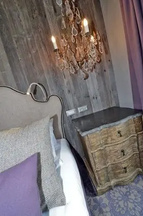 Tek Büyük Yataklı Oda (Village View)