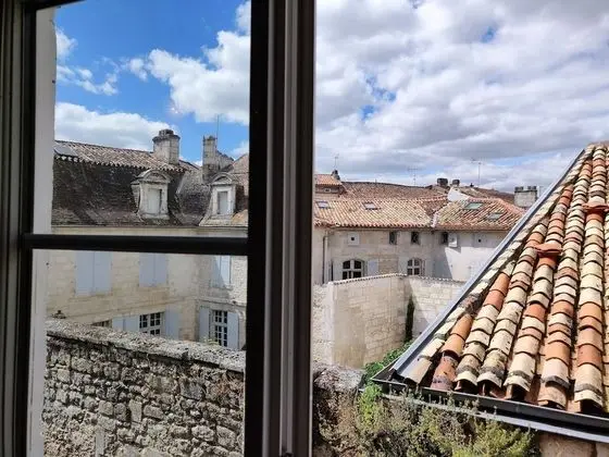 Stüdyo, Banyolu/Duşlu, Şehir Manzaralı