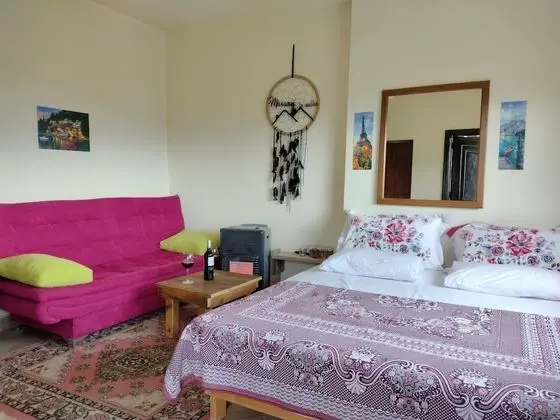 Ev, 1 Büyük (Queen) Boy Yatak ve Çekyat