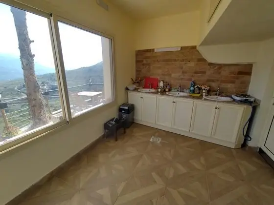 Ev, 1 Büyük (Queen) Boy Yatak ve Çekyat