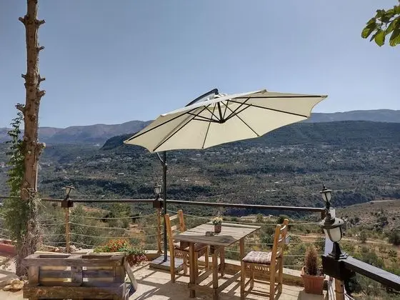 Ev, 1 Büyük (Queen) Boy Yatak ve Çekyat