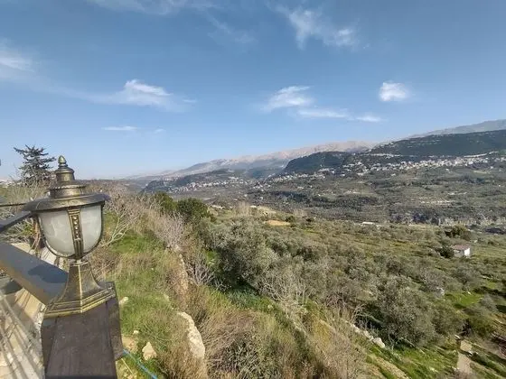 Ev, 1 Büyük (Queen) Boy Yatak ve Çekyat