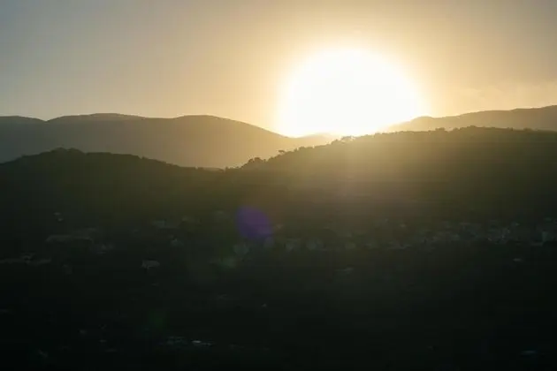 Ev, 1 Büyük (Queen) Boy Yatak ve Çekyat