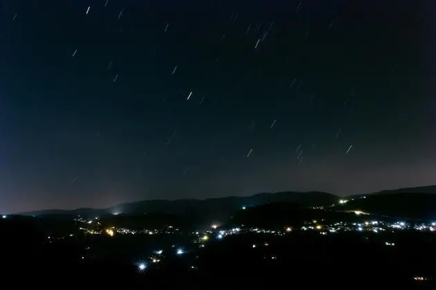 Ev, 1 Büyük (Queen) Boy Yatak ve Çekyat