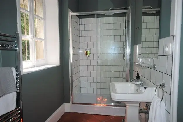 Deluxe Tek Büyük veya İki Ayrı Yataklı Oda, Özel Banyo