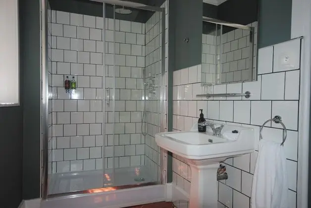 Deluxe Tek Büyük veya İki Ayrı Yataklı Oda, Özel Banyo