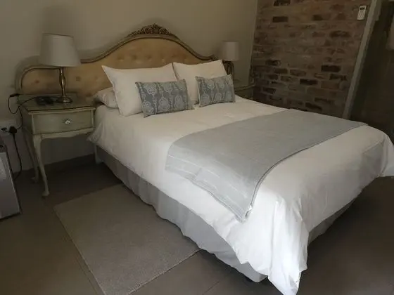 Luxury Oda