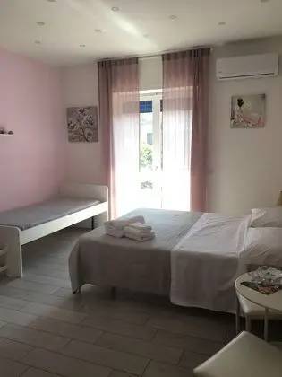 Üç Kişilik Oda, Balkon