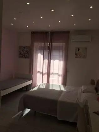 Üç Kişilik Oda, Balkon