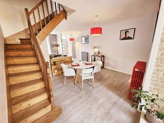 Ev (Maison Sy Cybard)