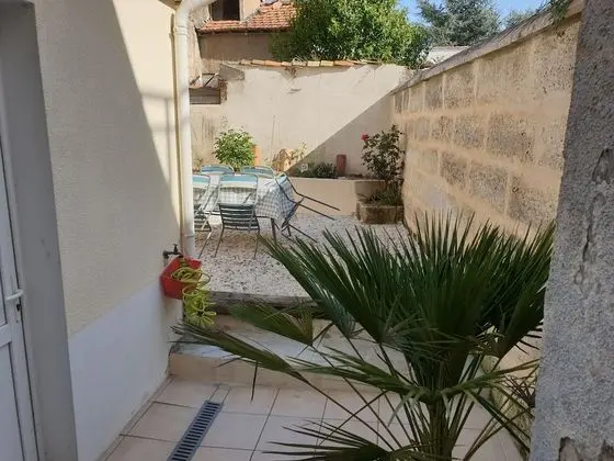 Ev (Maison Sy Cybard)