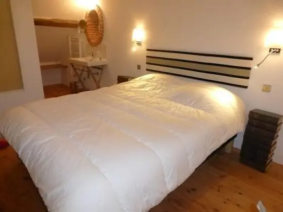 Comfort Üç Kişilik Oda, Banyolu/Duşlu, Bahçe Manzaralı