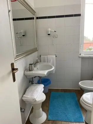 Basic Oda, 1 Büyük (Queen) Boy Yatak