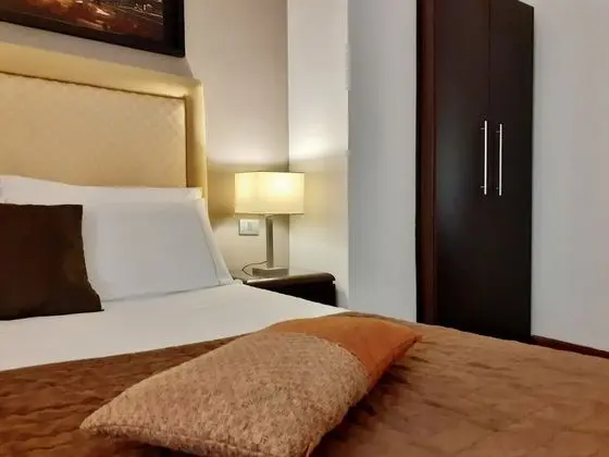 Classic Tek Büyük Yataklı Oda