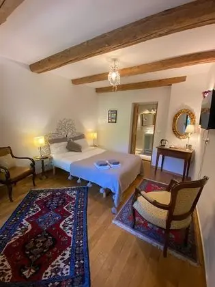 Superior Tek Büyük Yataklı Oda, Banyolu/Duşlu (MAZARIN)