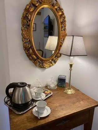 Superior Tek Büyük Yataklı Oda, Banyolu/Duşlu (MAZARIN)