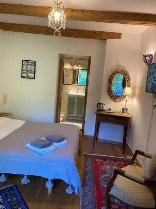 Superior Tek Büyük Yataklı Oda, Banyolu/Duşlu (MAZARIN)