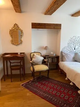 Tek Büyük Yataklı Oda, Banyolu/Duşlu (Jeanne de Ferrette)