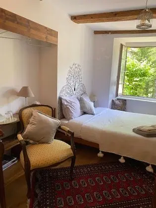 Tek Büyük Yataklı Oda, Banyolu/Duşlu (Jeanne de Ferrette)