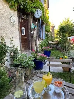 Tek Büyük Yataklı Oda, Banyolu/Duşlu (Jeanne de Ferrette)