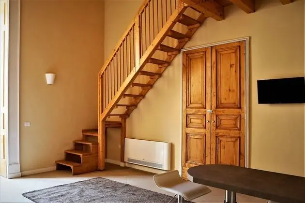 Standard Dubleks, 1 Büyük (Queen) Boy Yatak, Sigara İçilmez, Şehir Manzaralı