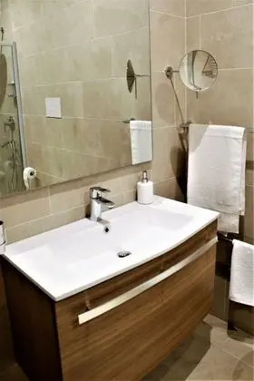 Standard Dubleks, 1 Büyük (Queen) Boy Yatak, Sigara İçilmez, Şehir Manzaralı