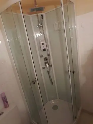 Tek Büyük veya İki Ayrı Yataklı Oda, Sigara İçilmez