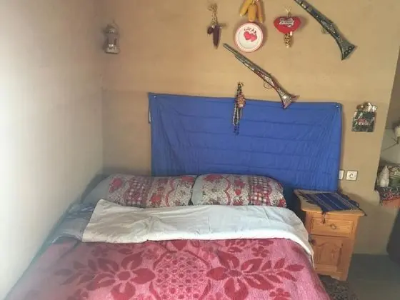 Tek Büyük Yataklı Oda, Ortak Banyo