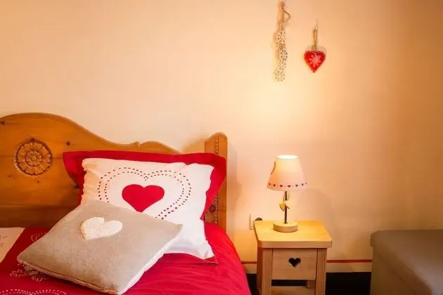 Tek Büyük Yataklı Oda, Sigara İçilmez (Charbonnel, jusqu'à 3 personnes)