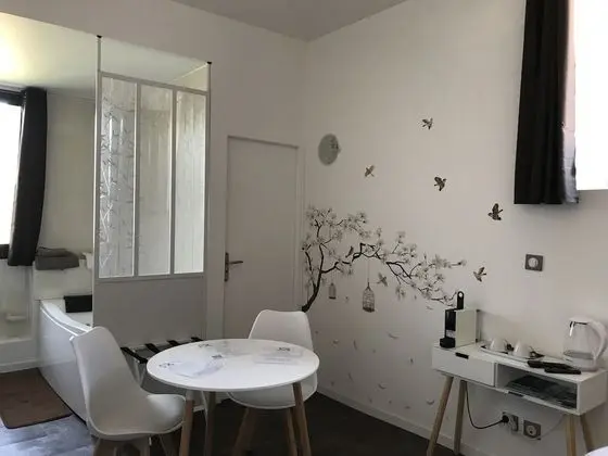 Romantic Tek Büyük Yataklı Oda