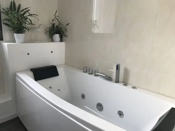 Romantic Tek Büyük Yataklı Oda