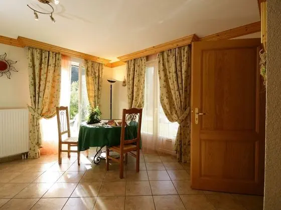 Tek Büyük Yataklı Oda, Engellilere Uygun, Bahçe Manzaralı