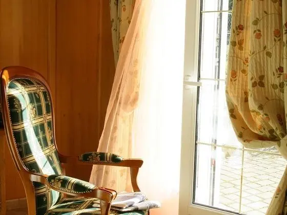 Tek Büyük Yataklı Oda, Engellilere Uygun, Bahçe Manzaralı