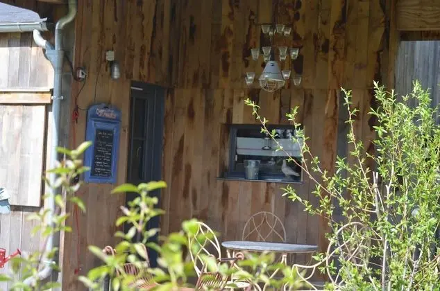 Kır Evi, Engellilere Uygun (Chez Suzanne)