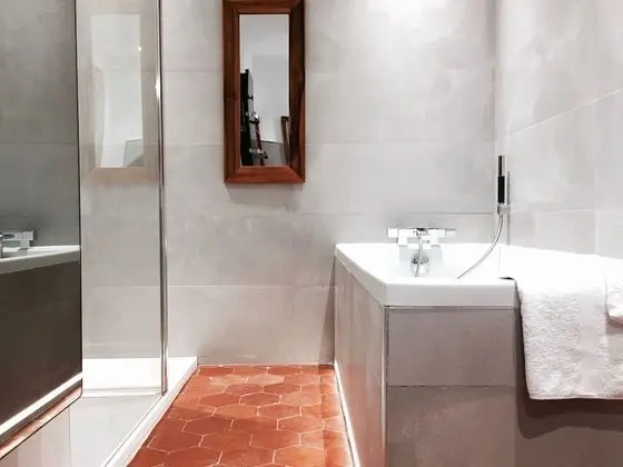 Tek Büyük Yataklı Oda, Özel Banyo, Şehir Manzaralı